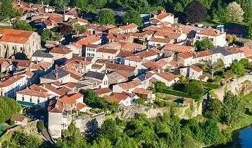 荥经回乡建别墅为什么一定要选专业乡墅公司